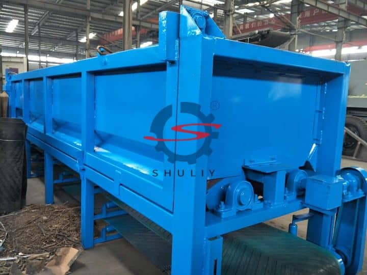 outlet of wood peeling machine